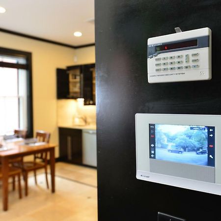 Ultra Lux Apartment Steps From Brown And Risd Провидънс Екстериор снимка